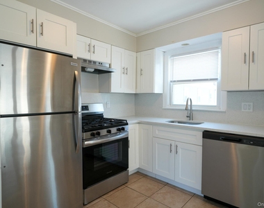 59 Troy Avenue - Photo Thumbnail 9