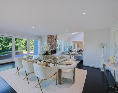369 E Shore Road - Photo Thumbnail 6