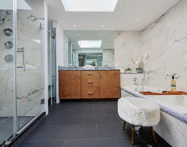 369 E Shore Road - Photo Thumbnail 17