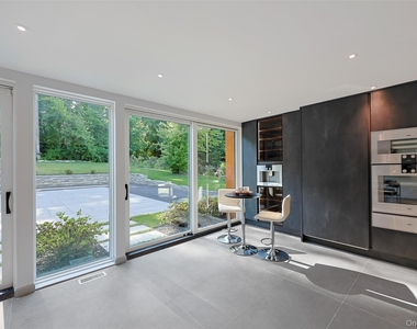 369 E Shore Road - Photo Thumbnail 11