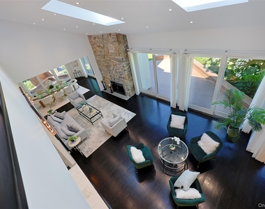 369 E Shore Road - Photo Thumbnail 13