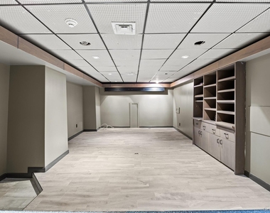 369 E Shore Road - Photo Thumbnail 28