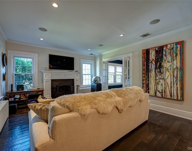 24 Soundview Road - Photo Thumbnail 5
