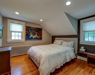 24 Soundview Road - Photo Thumbnail 14