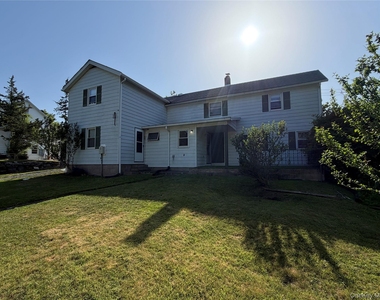 1390 Kings Highway - Photo Thumbnail 1