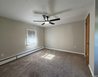 1390 Kings Highway - Photo Thumbnail 15