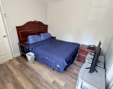 1143 E Main Street - Photo Thumbnail 8