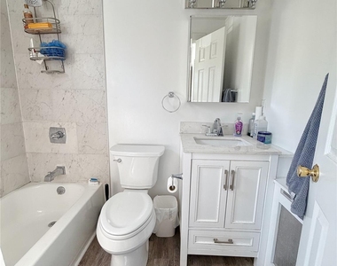 1143 E Main Street - Photo Thumbnail 5