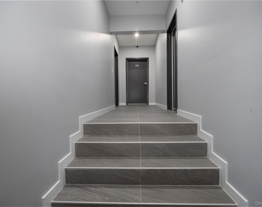 126 Innis Avenue - Photo Thumbnail 8