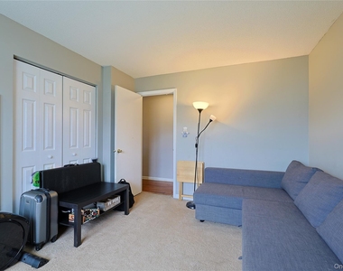 3 Brook Drive - Photo Thumbnail 18