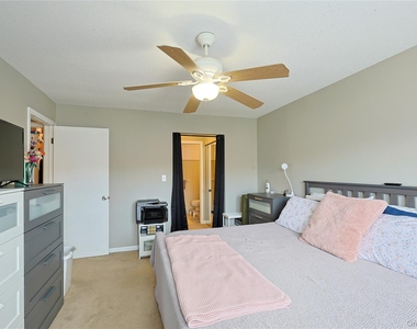 3 Brook Drive - Photo Thumbnail 14