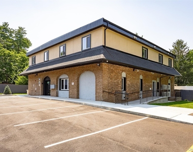 126 Innis Avenue - Photo Thumbnail 12