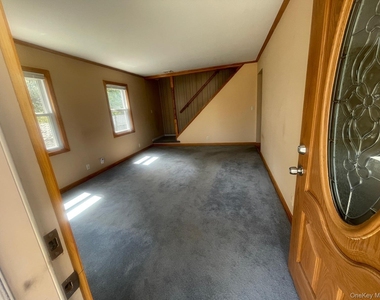 1760 Slocum Street - Photo Thumbnail 1