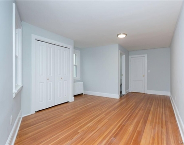 167 Brook Street - Photo Thumbnail 12