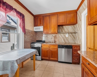 102-06 63 Avenue - Photo Thumbnail 5