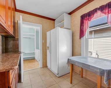 102-06 63 Avenue - Photo Thumbnail 7