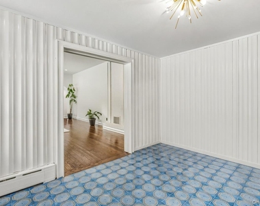 19 Frost Creek Drive - Photo Thumbnail 5