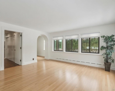 19 Frost Creek Drive - Photo Thumbnail 10