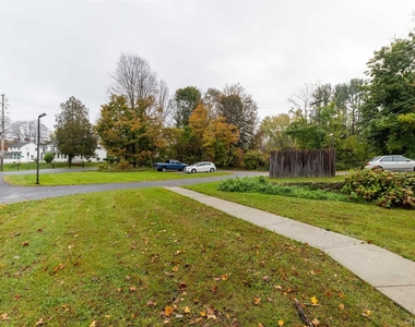 770 Old Route 22 - Photo Thumbnail 12