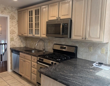 2955 Bond Drive - Photo Thumbnail 8