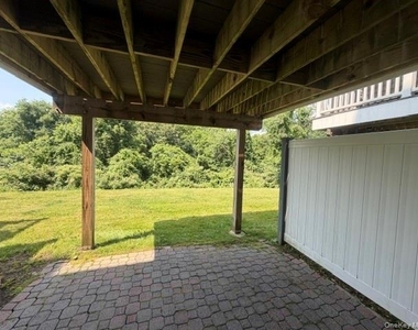 1403 Scarborough Drive - Photo Thumbnail 28