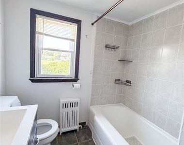 31 Maple Avenue - Photo Thumbnail 7