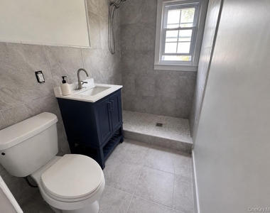 115 Osborn Avenue - Photo Thumbnail 3