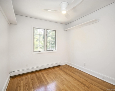 121 Hillcrest Avenue - Photo Thumbnail 25
