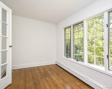 121 Hillcrest Avenue - Photo Thumbnail 7