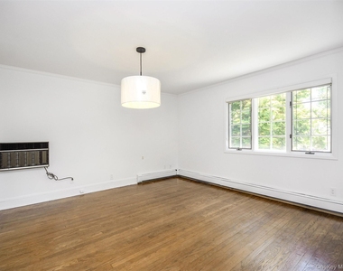 121 Hillcrest Avenue - Photo Thumbnail 22
