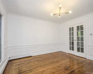 121 Hillcrest Avenue - Photo Thumbnail 10