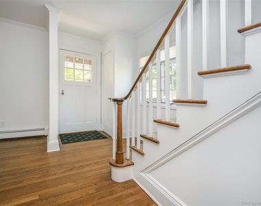 121 Hillcrest Avenue - Photo Thumbnail 1