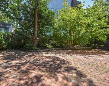 121 Hillcrest Avenue - Photo Thumbnail 35
