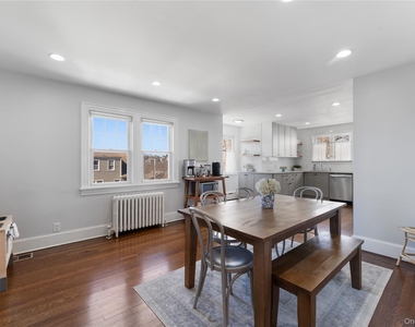 9 Rutgers Place - Photo Thumbnail 8