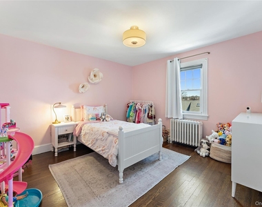 9 Rutgers Place - Photo Thumbnail 21