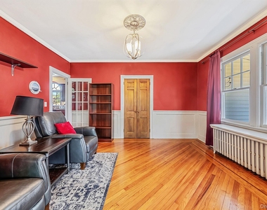 53 Mowbray Avenue - Photo Thumbnail 10