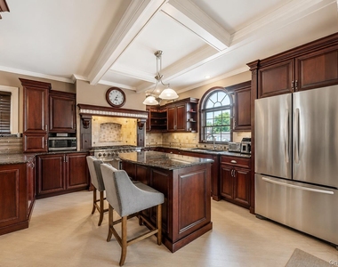 53 Mowbray Avenue - Photo Thumbnail 2