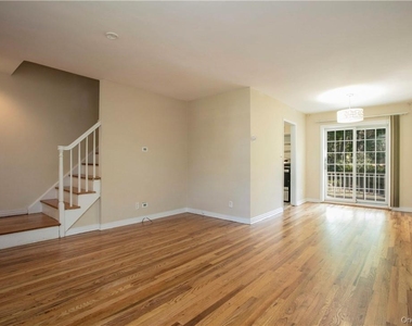 8 Elkan Road - Photo Thumbnail 1