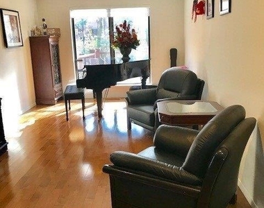 18 Wimbledon Drive - Photo Thumbnail 6