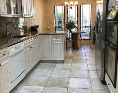 18 Wimbledon Drive - Photo Thumbnail 7