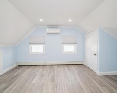 14 Tailor Lane - Photo Thumbnail 12