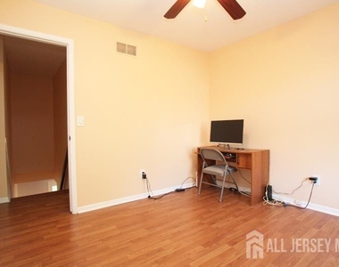 2 Wyndham Way - Photo Thumbnail 19