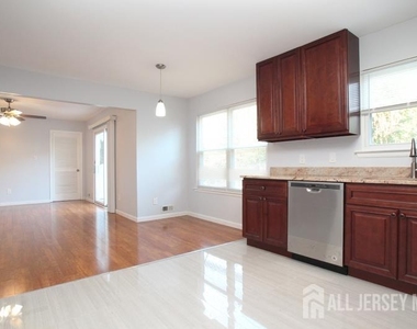 2 Wyndham Way - Photo Thumbnail 12