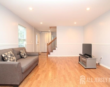 2 Wyndham Way - Photo Thumbnail 4