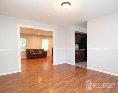 2 Wyndham Way - Photo Thumbnail 6