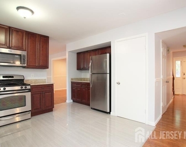 2 Wyndham Way - Photo Thumbnail 11