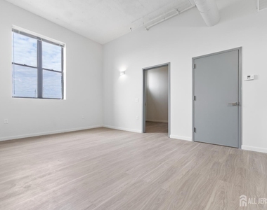 226 New Brunswick Avenue - Photo Thumbnail 5