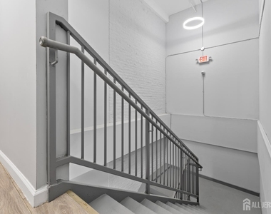 226 New Brunswick Avenue - Photo Thumbnail 12