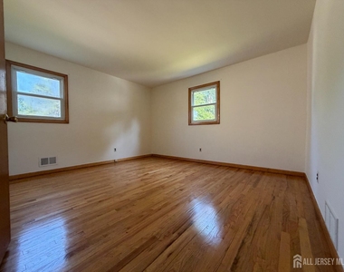 830 2nd Street - Photo Thumbnail 4