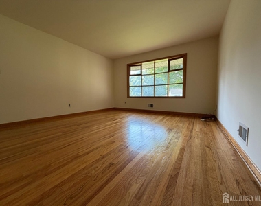830 2nd Street - Photo Thumbnail 22